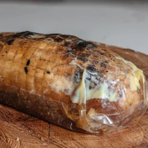 Pollo deshuesado y relleno